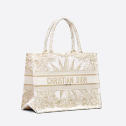 MEDIUM DIOR BOOK TOTE Dior Rêve d'Infini Embroidery with Gold-Tone Metallic Thread (36 x 27.5 x 16.5 cm)